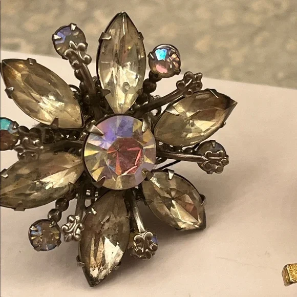 (3) Vintage brooches+ring - Picture 9 of 12